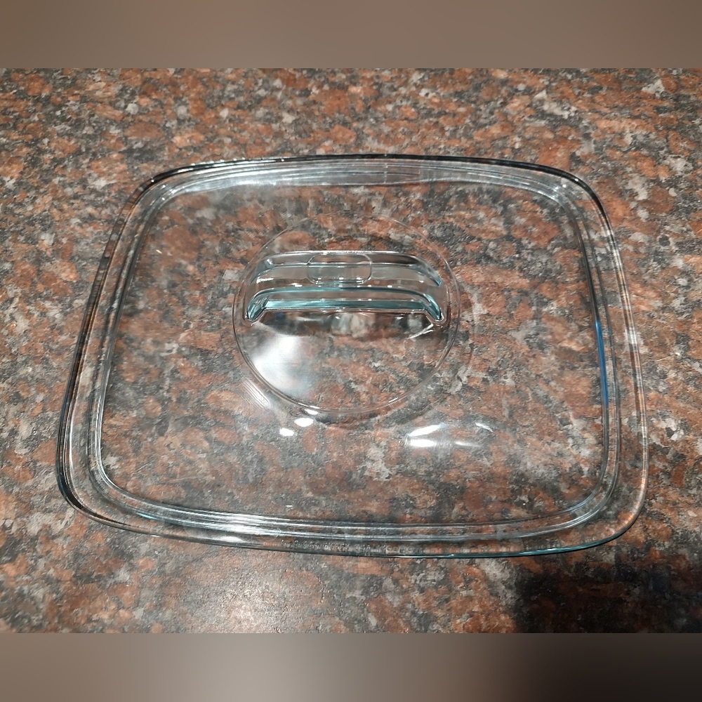 Pyrex Dish 2qt.